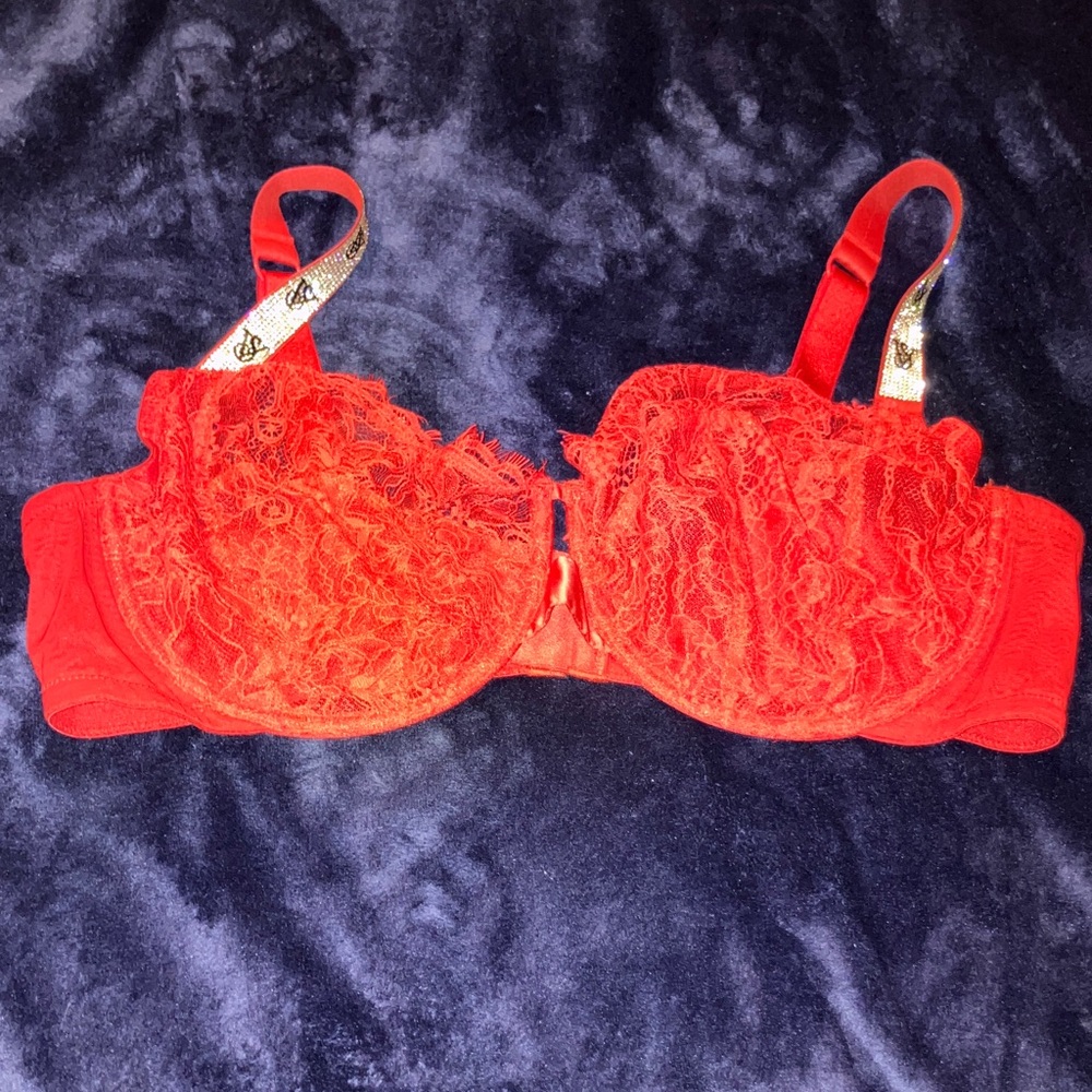 Victoria's Secret Fiery Red Lace Bra
